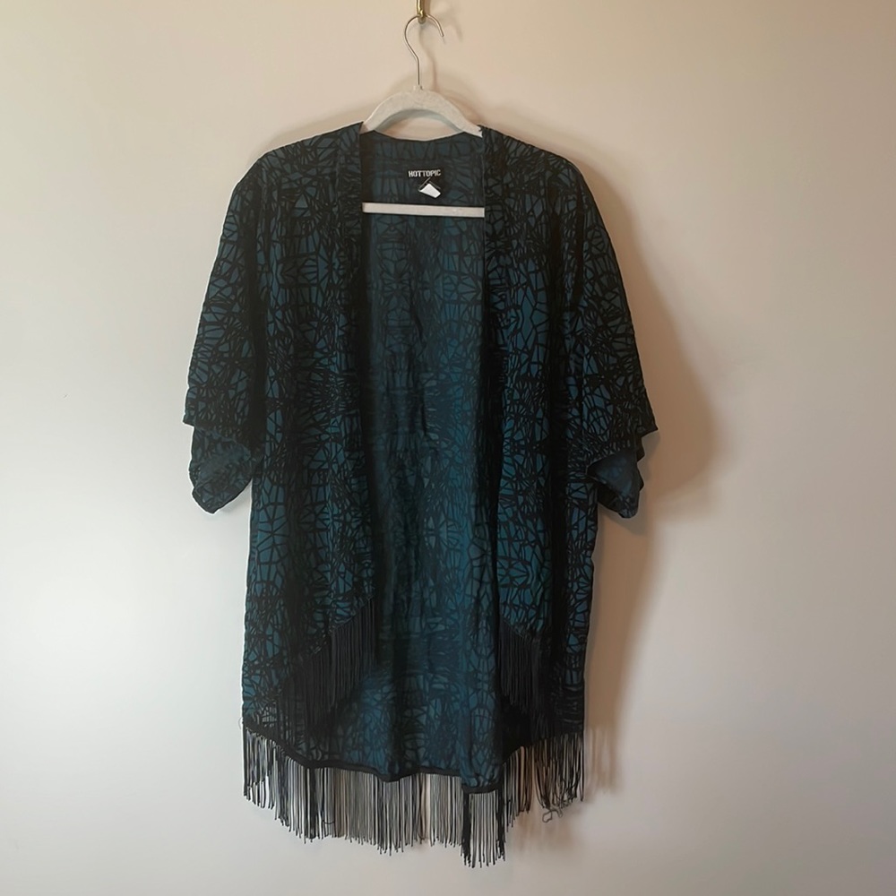 Hot Topic Womens Kimono